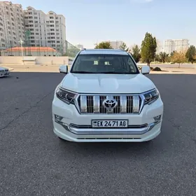 Toyota Land Cruiser Prado 2022