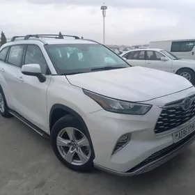 Toyota Highlander 2022