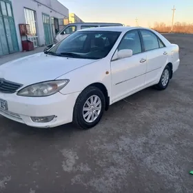 Toyota Camry 2004