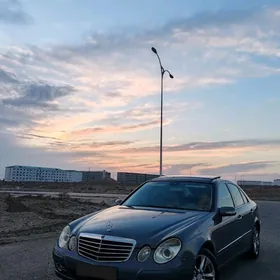Mercedes-Benz E320 2004