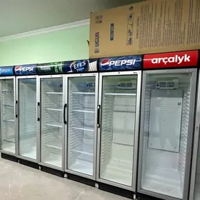 witrina haladilnik Ugur holodi