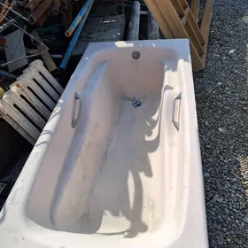 ванна чугунный