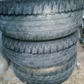 pakriska hilux 265 65 17