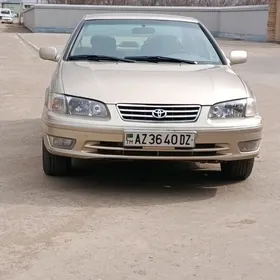 Toyota Camry 1999