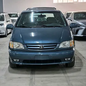 Toyota Sienna 2002