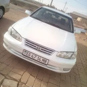 Toyota Camry 2000