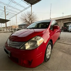 Nissan Versa 2010