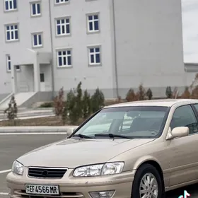 Toyota Camry 2000