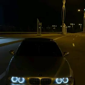 BMW E39 2000