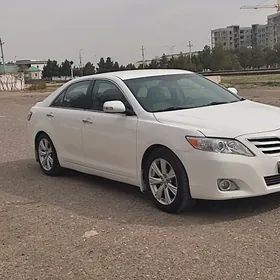 Toyota Camry 2010