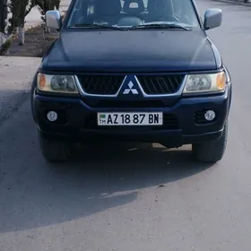 Mitsubishi Nativa 2004