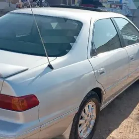Toyota Camry 2001