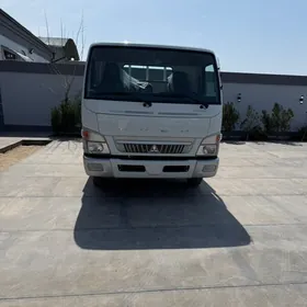 Mitsubishi Canter 2025