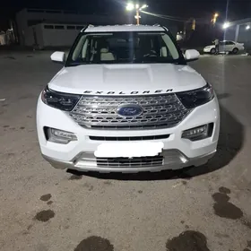 Ford Explorer 2022