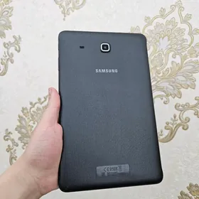 Samsung Tab E