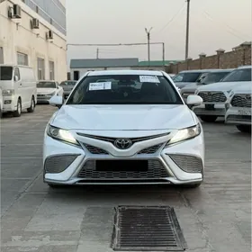 Toyota Camry 2022