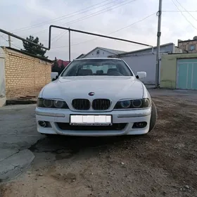BMW E39 2000