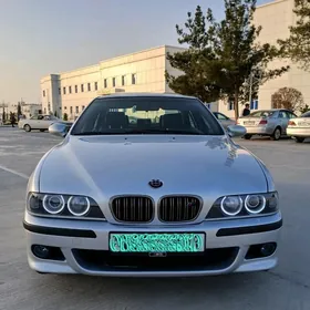 BMW E39 2000