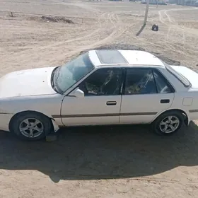 Toyota Corona 1990