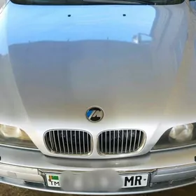 BMW E39 2000
