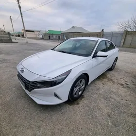 Hyundai Elantra 2022