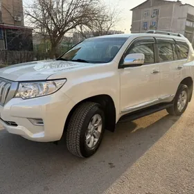 Toyota Land Cruiser Prado 2023