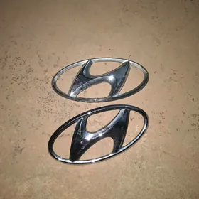 Hyundai Emblema