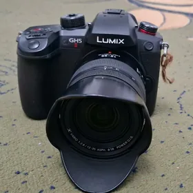 Lumix 5 ll