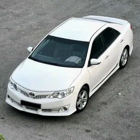 Toyota Camry 2013