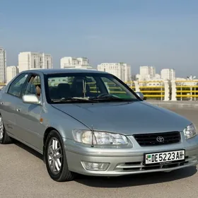 Toyota Camry 2001
