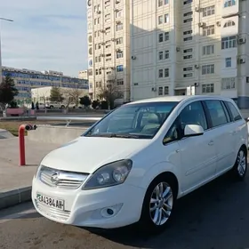 Opel Zafira 2012