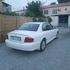 Hyundai Sonata 2002