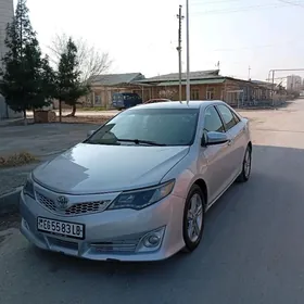Toyota Camry 2012