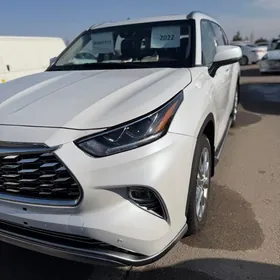 Toyota Highlander 2021