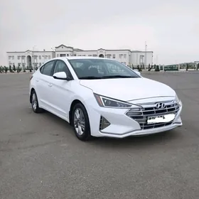 Hyundai Elantra 2020