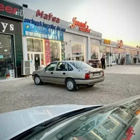 Opel Vectra 1990