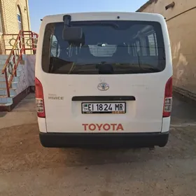 Toyota Hiace 2006