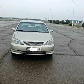 Toyota Camry 2004