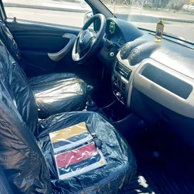 Renault Laguna 1 2010