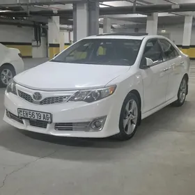 Toyota Camry 2013