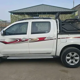Toyota Hilux 2015