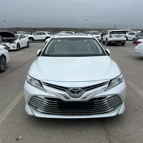 Toyota Camry 2020