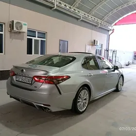 Toyota Camry 2018