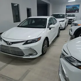 Toyota Camry 2022