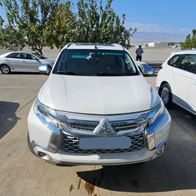 Mitsubishi Montero Sport 2019