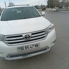 Toyota Highlander 2011
