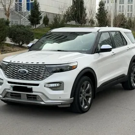Ford Explorer 2022