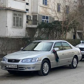 Toyota Camry 2001