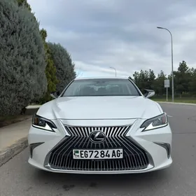 Lexus ES 350 2021