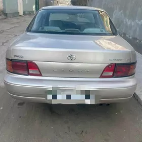 Toyota Camry 1993